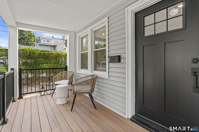 8 Farley St Unit A