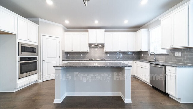 Photo - 209 Paxton LN