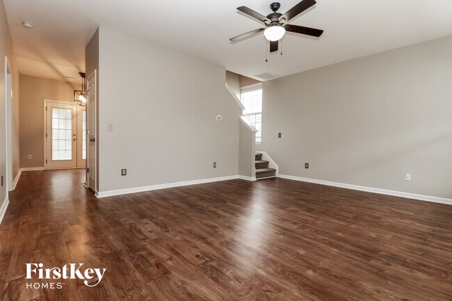 Photo - 2418 Stadium Dr