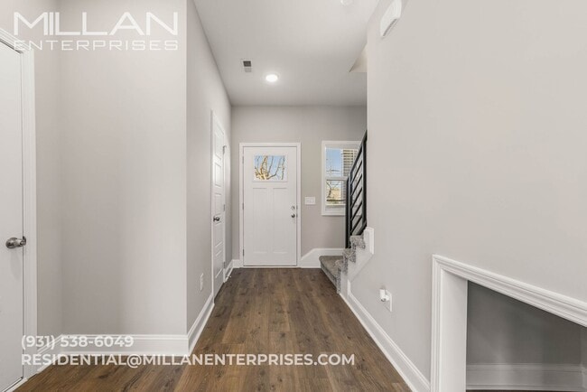 Photo - Contemporary 3-Bedroom Beauty with Walk-In Closet and Tile Shower Retreat