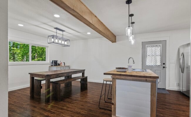 Photo - 38835 Pinewood Ave