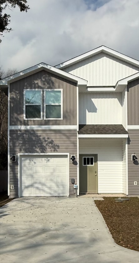 Building Photo - Modern 3BR Townhome for Rent Near NAS Pensacola – Updated & Move-In Ready