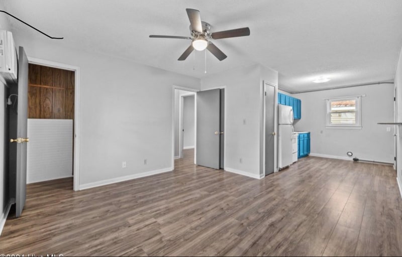 Photo - 307 Richlands Ave