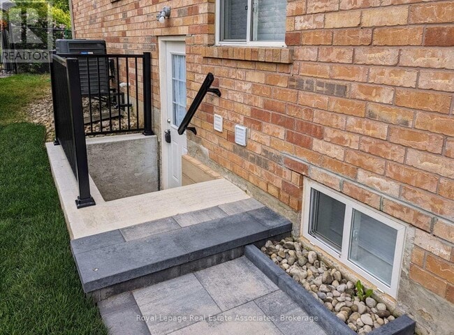 Photo - 8 McNally St