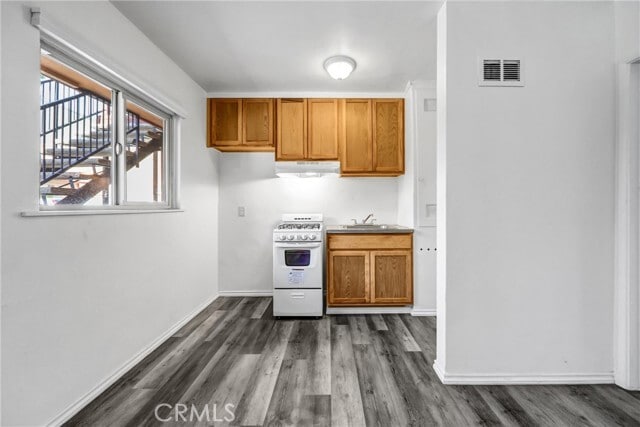 Photo - 3624 E Colorado Blvd Unidad 10