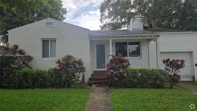 Building Photo - 2462 SW 20th St Rental