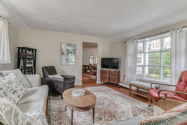 83 Cookman Ave