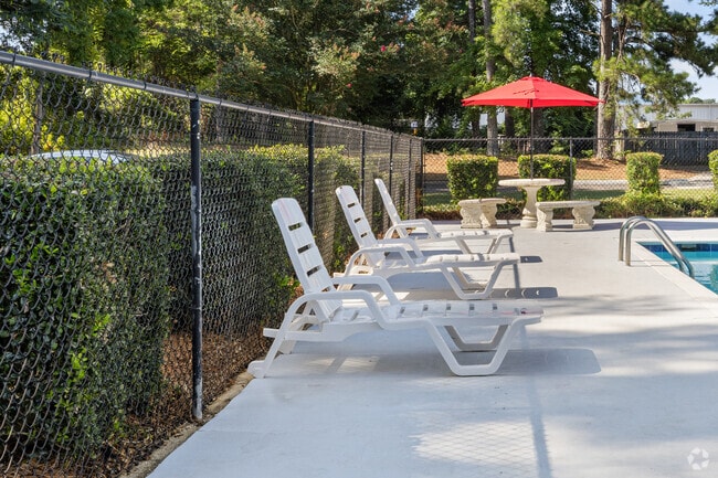 Piscina - Summerwood Apartment Homes