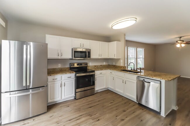 Photo - 510 Riverway Ln