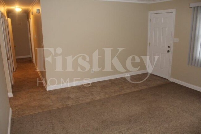 Photo - 9440 Port Royal Dr