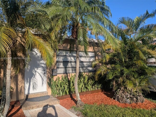 Photo - 1104 NE 17th Terrace Unidad 1-2