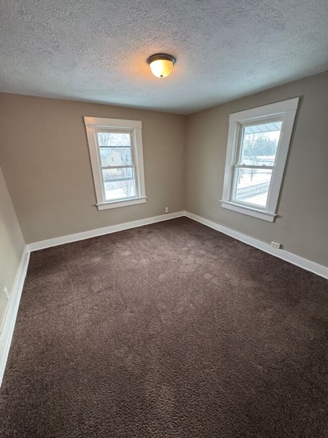 Photo - 905 Tecumseh St