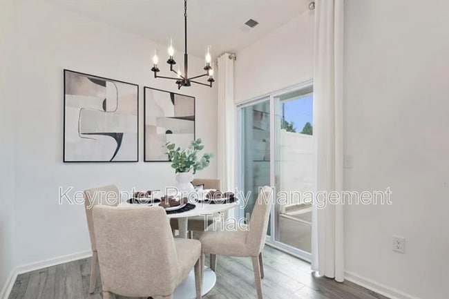 Photo - 1729 Granby Hts Dr
