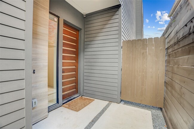 Photo - 1116 Peden St