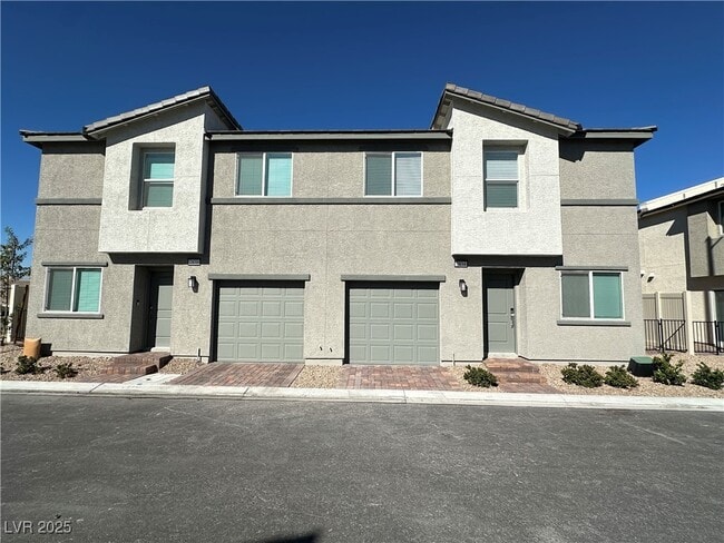 Building Photo - 2834 Champagne Gold Ave