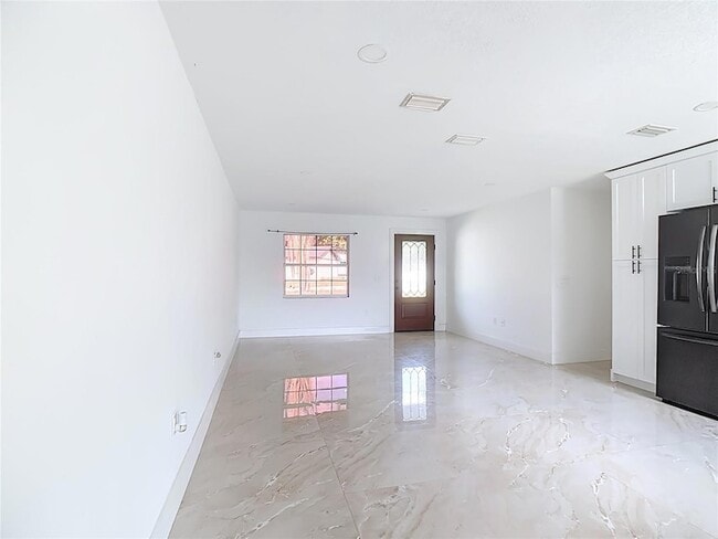 Photo - 201 Valencia Dr