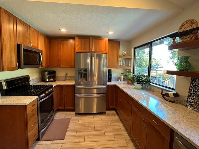 Photo - 6673 NE Wellsly Pl