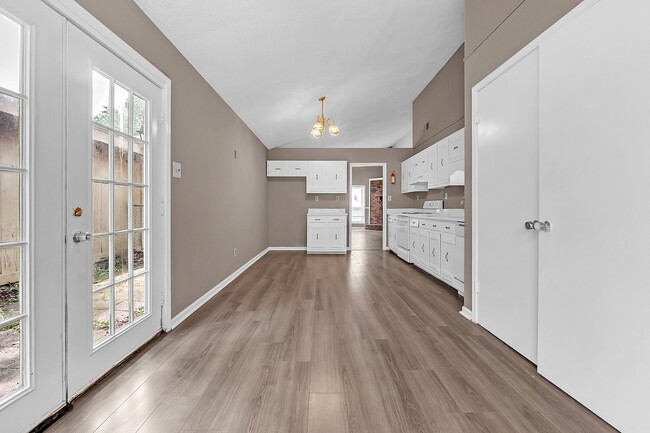Photo - 1816 Rapier Dr