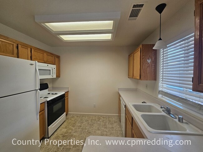 Photo - 3-Bedroom House with Landscaper and Flooring Coming Available in Anderson!