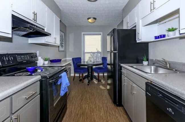 Building Photo - 1805 Roswell Rd Rental