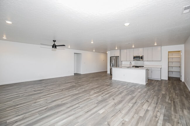 Photo - 15206 Nimbus Way