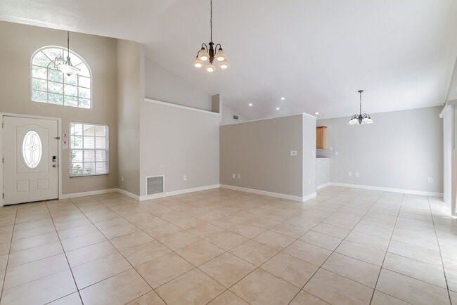 Photo - 2120 Cuxham Ct