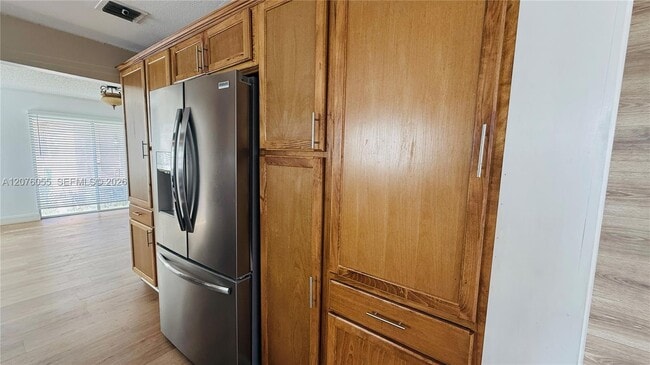 Photo - 230 NW 7th Ave