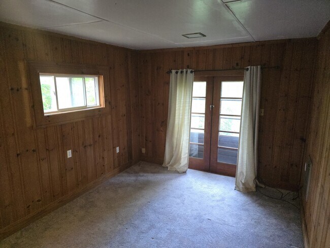 209 Burch St