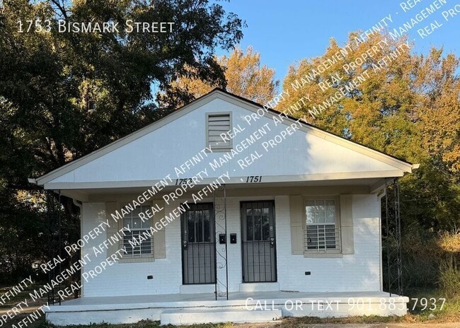 Building Photo - 1753 Bismark St