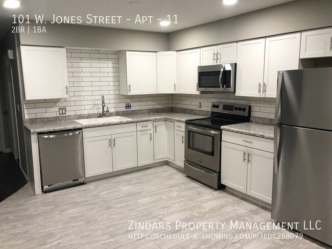 Remodeled 2 bedroom 1 bath apartments in M... - Remodeled 2 bedroom 1 bath apartments in M... Unit 11