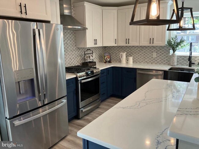 Photo - 2122 Hanover Blvd