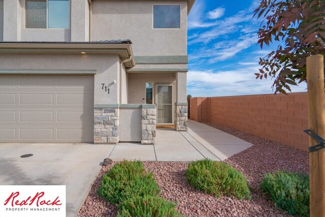Photo - 711 S Malorie Wy