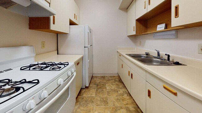 Photo - Waverly Park Apartments