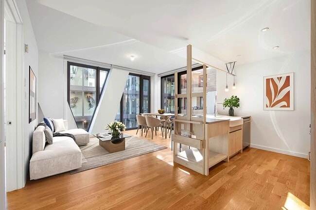 123 Melrose St Unit 754