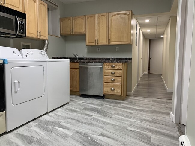 Photo - 135 Chiswick Rd Condo Unit B
