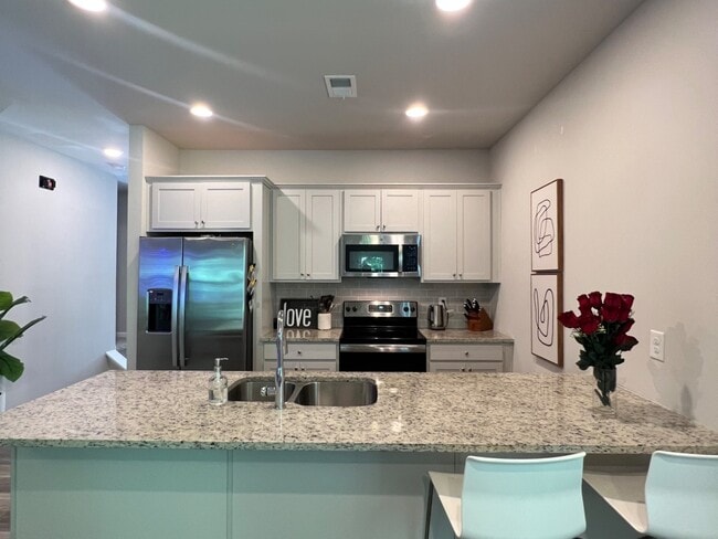 Photo - 2816 Ridgeview Dr SW