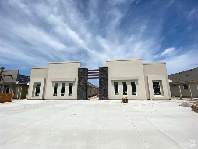 Building Photo - 2011 Stardust Ln Unit 1 Rental