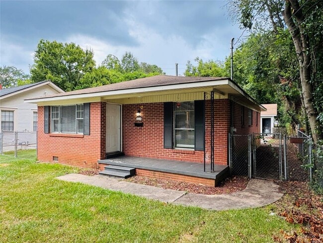 Photo - 1619 Yancey Ave