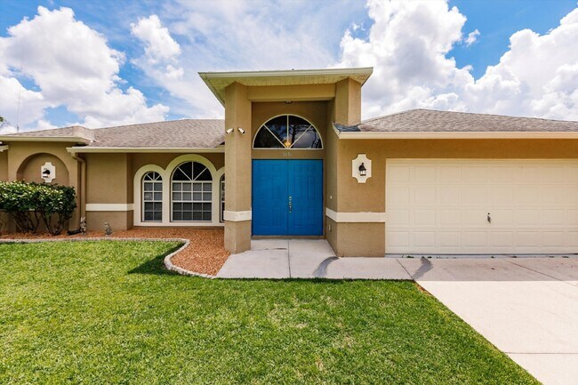 "Charming 3-Bedroom Home with 2 Full Baths and Spacious 2537 Sq Ft in North Port, FL!"