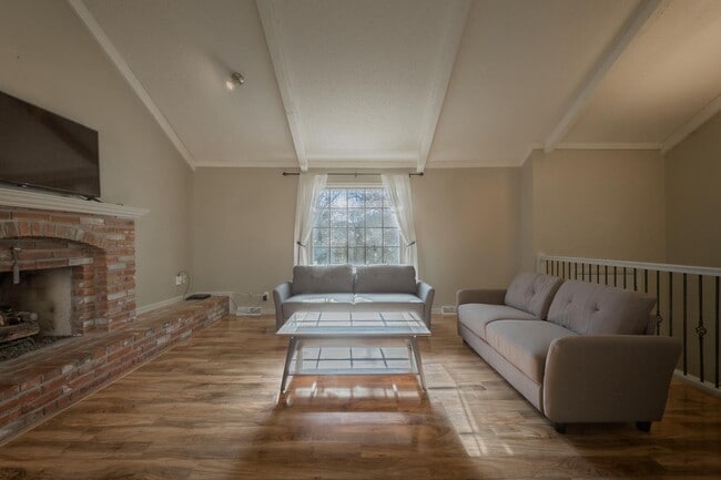 Building Photo - 13032 W 102nd Terrace Rental