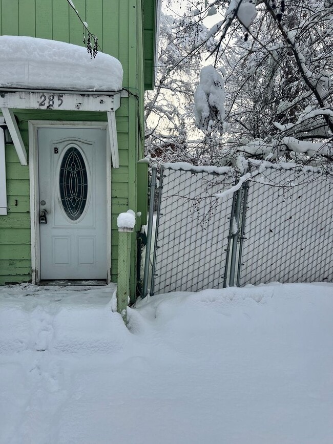 Photo - 285 Cindy Dr Unit #B (Right side)