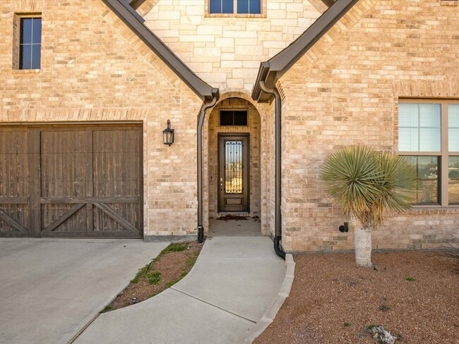 Photo - 2419 Portwood Way