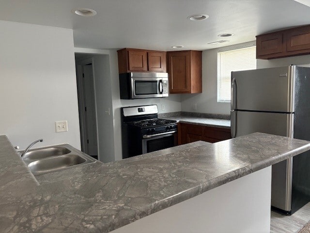 Building Photo - 100 Candlelight Way Rental