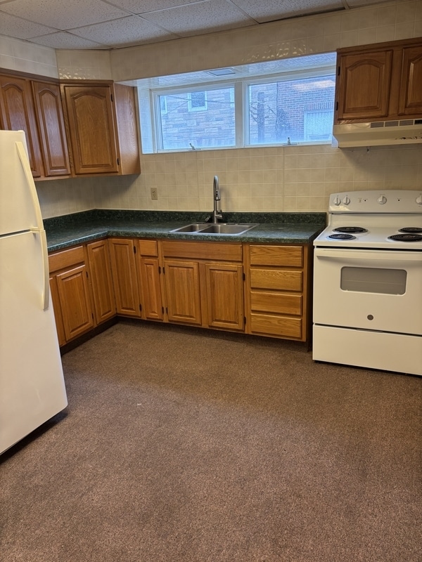 Building Photo - 325 E Water St Rental