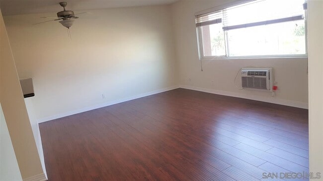 Building Photo - 6120 Decena Dr Unit 105 Rental