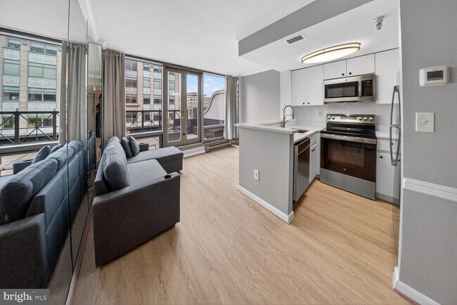 Photo - 701 Pennsylvania Ave NW Unidad 1015