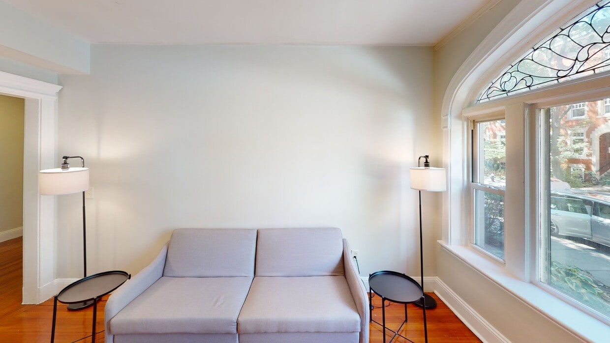 Photo - Private bedroom in 4 bed/2 bath Home