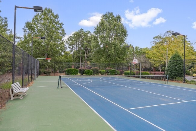 Photo - Southpoint Estate Apartments