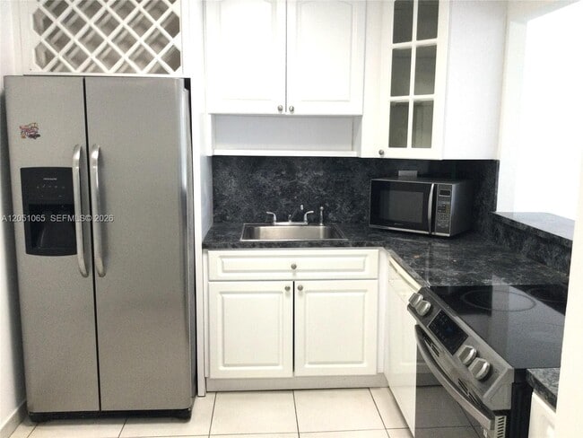 Building Photo - 500 Three Islands Boulevard Unit M16