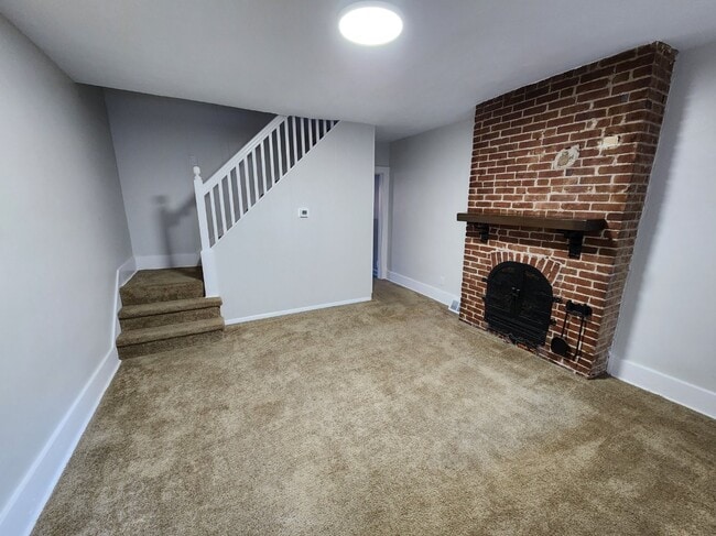 Building Photo - 28 Arnold St